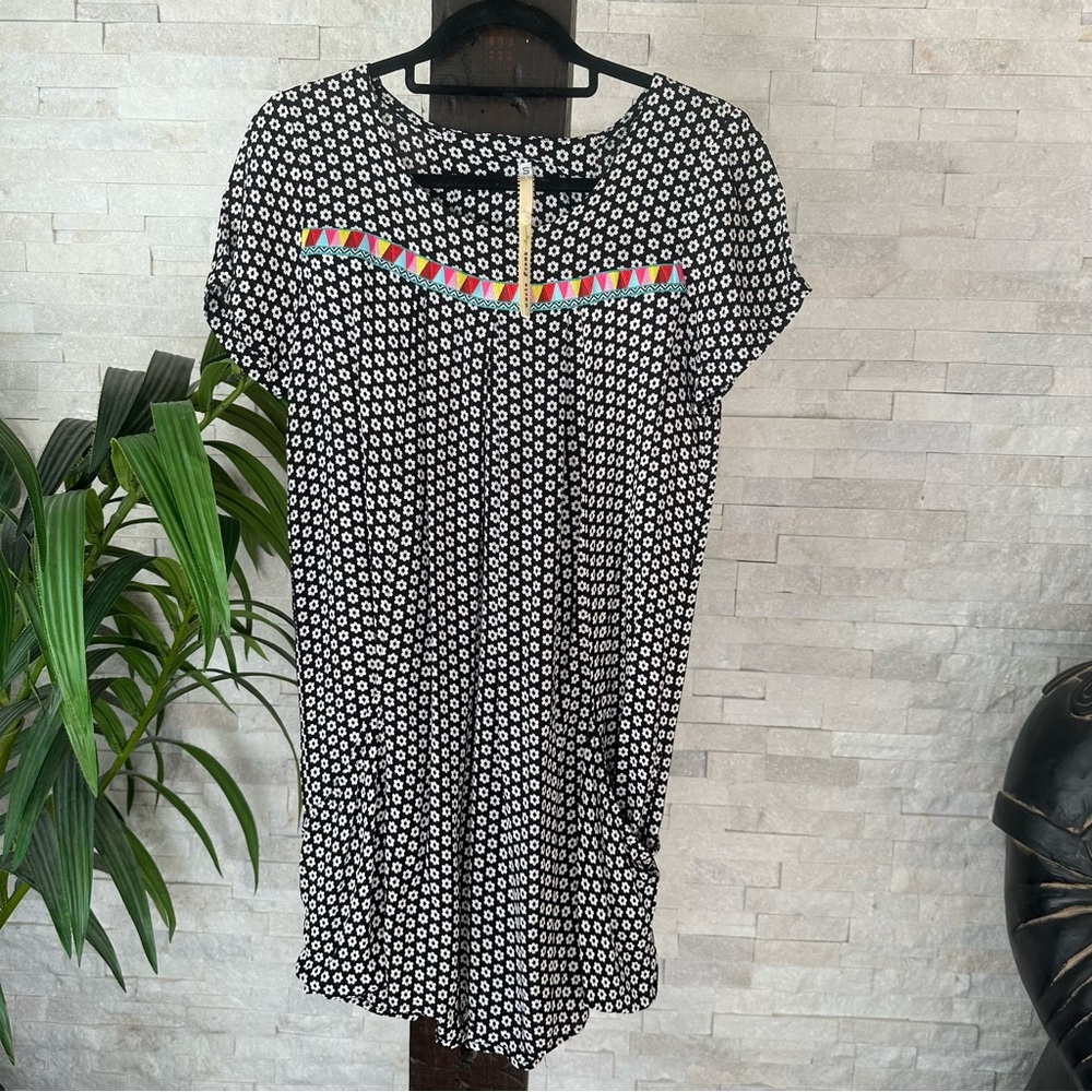 Uncle Frank Boho Floral embroidered Babydoll Dress Size Small